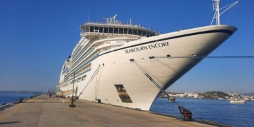 “seabourn-encore”-bu-sezon-icin-bodrum’a-son-kez-yolcu-getirdi
