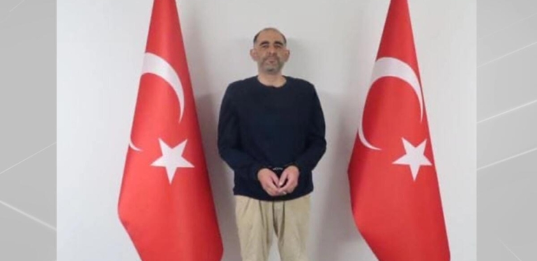 SON DAKİKA: MİT'ten sınır ötesi operasyon! FETÖ mensubu Uğur Demirok Türkiye'ye getirildi