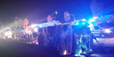 denizli'de-yolcu-otobusu-ile-kamyon-carpisti;-12-yarali