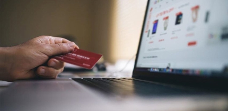 E-ticaret hacmi ilk 6 ayda 348 milyar liraya ulaştı