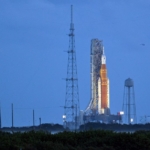 nasa-artemis-1-roketini-firlatmaya-hazirlaniyor