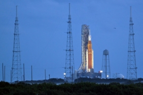 nasa-artemis-1-roketini-firlatmaya-hazirlaniyor