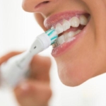 her-yemek-sonrasi-dislerimizi-fircalamali-miyiz?