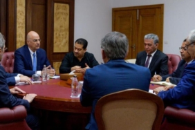 yunanistan-disisleri-bakani-dendias,-bingazi'de-hafter-ile-gorustu