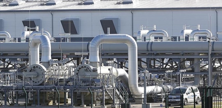 Rusya ile Çin enerji sevkiyatı ödemelerinde ulusal paraya geçiyor