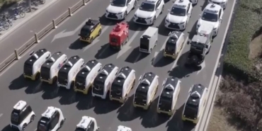 cin’de-surucusuz-minibus-donemi