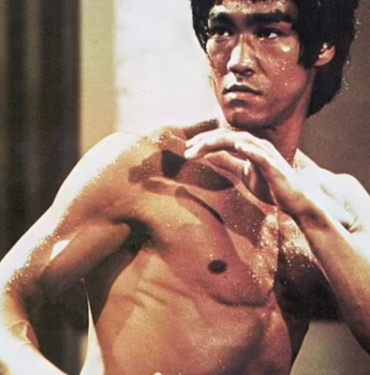 yillar-sonra-ortaya-cikan-gercek!-bruce-lee’nin-olum-sebebi-faydali-sanilan-aliskanlik-olabilir