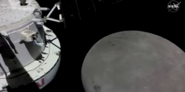 nasa’nin-kapsulu-ay’in-yorungesinde
