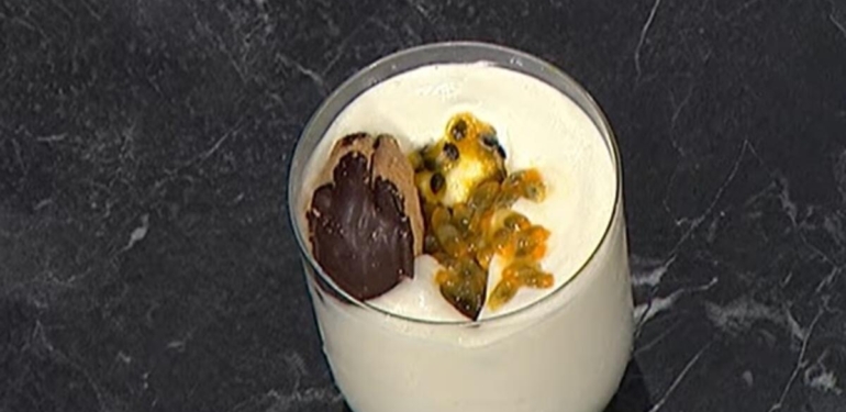 MasterChef günün yemeği:  Brezilya meşhur  tatlı tarifi! Maracujalı (çarkıfelek meyvesi) Mus nasıl yapılır? Maracujalı (çarkıfelek meyvesi) Mus yapılışı!
