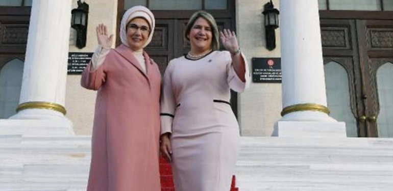 Emine Erdoğan, Bermudez'in eşi Peraza ile biraraya geldi