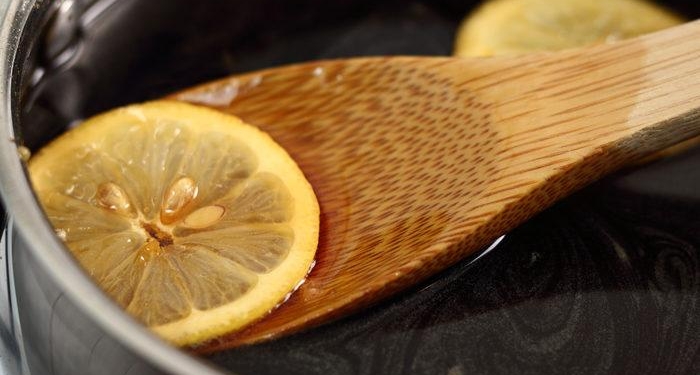 hastaligi-yok-ediyor:-pekmeze-limon-sikin-mucizeye-sahit-olun