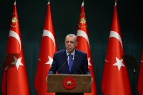 kabine-toplantisi’nda-sona-erdi:-gundemde-sozlesmeliye-kadro-ve-eyt-olacak