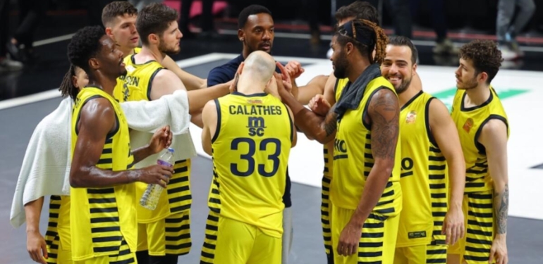 Beşiktaş'ı yenen Fenerbahçe 8'de 8 yaptı