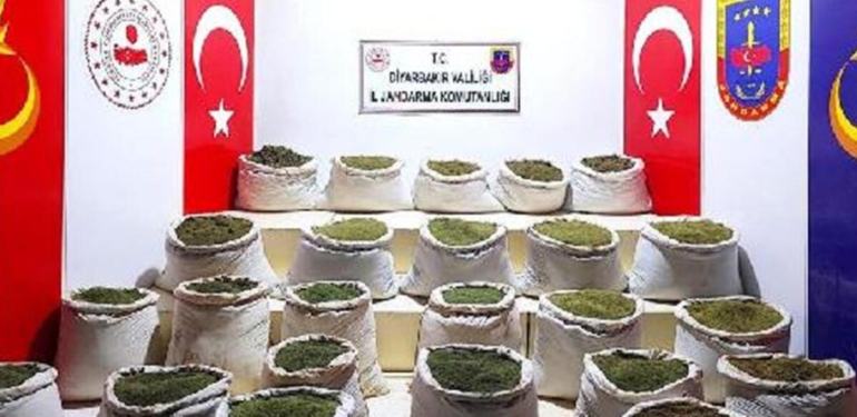 Diyarbakır'da terör örgütüne operasyon; 572 kilo 'esrar' ele geçirildi