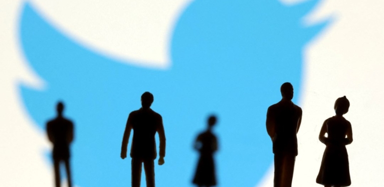 Twitter askıya alınan hesapları açmaya başladı