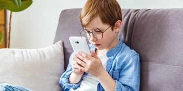 ekran-bagimliliginin-dikkate-alinmayan-riskleri