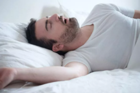 geceleri-5-dakika-icinde-uyumanizi-saglayacak!-basit-yemek-tuyosu-cok-etkili