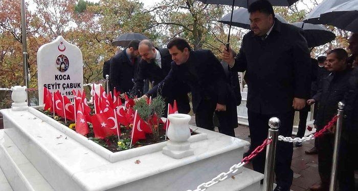 Çanakkale kahramanı Koca Seyit mezarı başında alındı