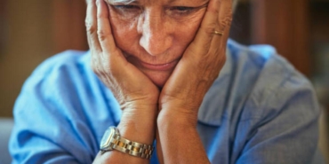 alzheimer-kadinlarda-daha-cok-goruluyor