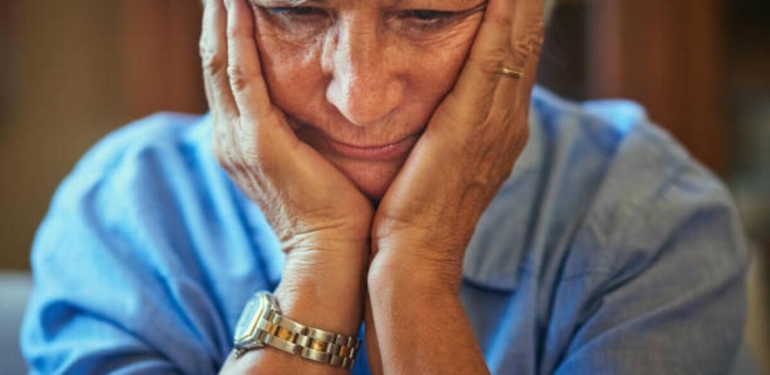 Alzheimer kadınlarda daha çok görülüyor
