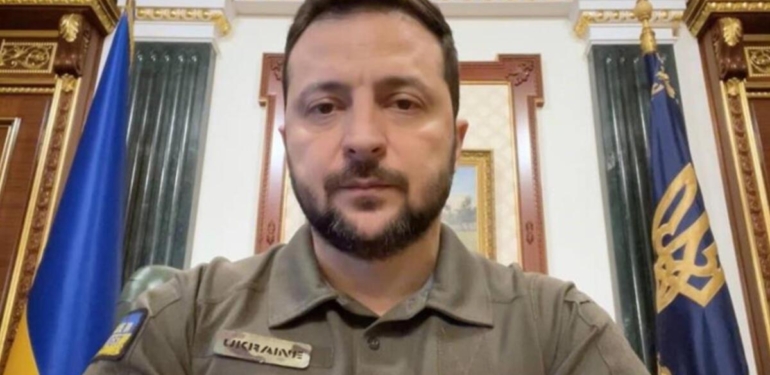 Zelenskiy'den Rus petrolüne getirilen tavan fiyat uygulamasına eleştiri