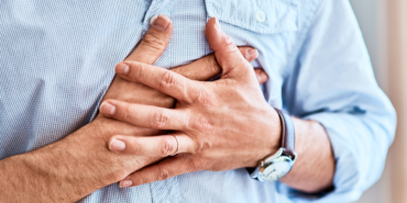 binlerce-kisi-kalp-krizi-gecirmeden-once-baslayan-2-tehlike-bolge-agrisini-paylasti!-30-ay-icinde-gerceklesiyor