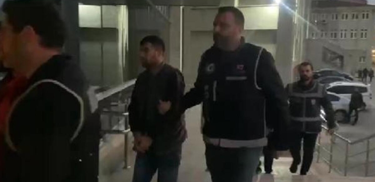 Sahte dolarla altın alan şüpheliler yakalandı