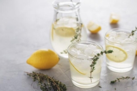 kekik-suyu-nasil-tuketilir,-damitma-kekik-suyu-nasil-kullanilir?-kekik-suyu-ne-kadar-sure-icilmeli,-neye-iyi-gelir?