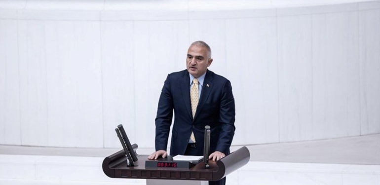 Bakan Ersoy: Turizmde hedef 51,5 milyon ziyaretçi