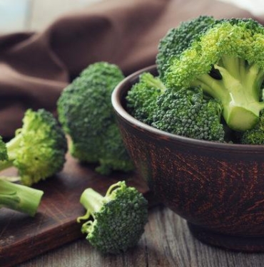 brokoli-nasil-tuketilir,-yogurt-ile-yenir-mi?-brokoli-en-saglikli-nasil-pisirilir,-govdesi-yenir-mi?