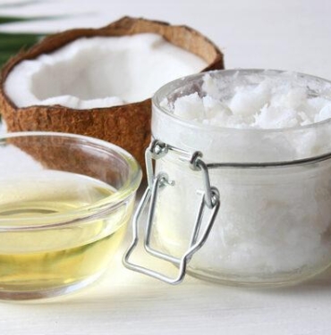 hindistan-cevizi-yagi-nasil-tuketilir,-cilde-nasil-uygulanir?-hindistan-cevizi-yagi-icmek-neye-iyi-gelir,-ac-mi-tok-mu-icilir?