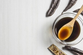 keciboynuzu-pekmezi-nasil-tuketilir,-astim-icin-nasil-kullanilir?-keciboynuzu-pekmezi-ne-zaman-tuketilir,-ac-karna-mi-tok-karna-mi-icilir?