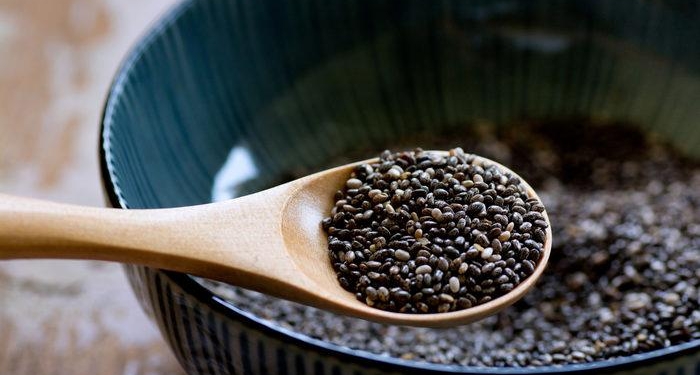 Chia tohumu nasıl tüketilir, yoğurtla nasıl yenir? Chia tohumu günlük ne kadar kullanılır, aç karna mı tok karna mı yenir?