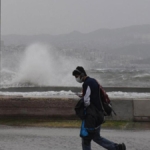 izmir-valiliginden-firtina-uyarisi