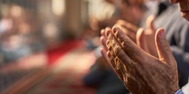 cuma-namazi-nasil-kilinir?-cuma-namazi-kac-rekattir?-adim-adim-cuma-namazi-kilinisi…