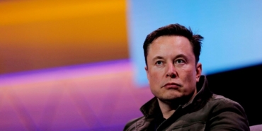 musk,-ozel-jetinin-konum-bilgilerini-paylasan-twitter-hesabini-askiya-aldi
