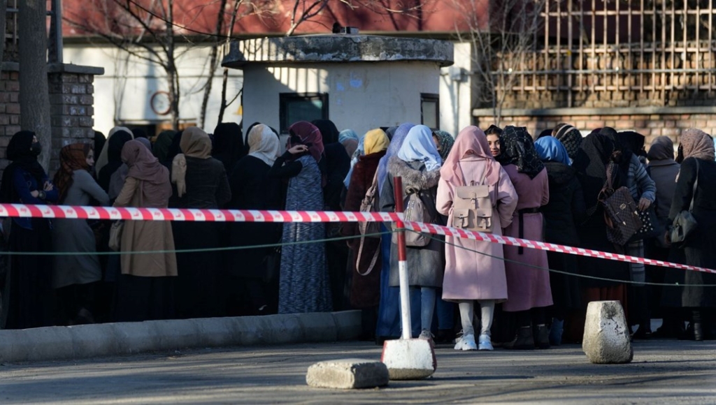 taliban’dan-kadinlara-universite-yasagi