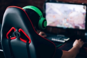 is-bilgisayarinda-275-saat-oyun-oynayan-isciye-ceza