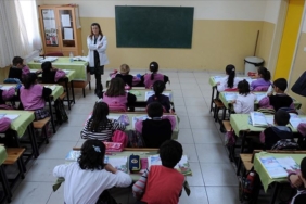 ogretmen-maaslari-ne-kadar-olacak?-uzman-ve-bas-ogretmen-maaslari-arasinda-ne-kadar-fark-olacak?-ogretmen-maasinda-olasi-zam-senaryolari