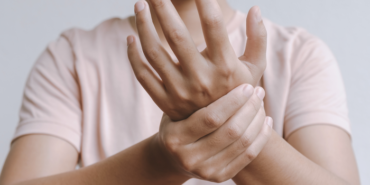 bu-iki-belirtiye-dikkat!-felc-gecirmeden-bir-hafta-once-basliyor