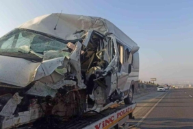 baskent’te-iki-servis-araci-carpisti:-2’si-agir-25-yarali