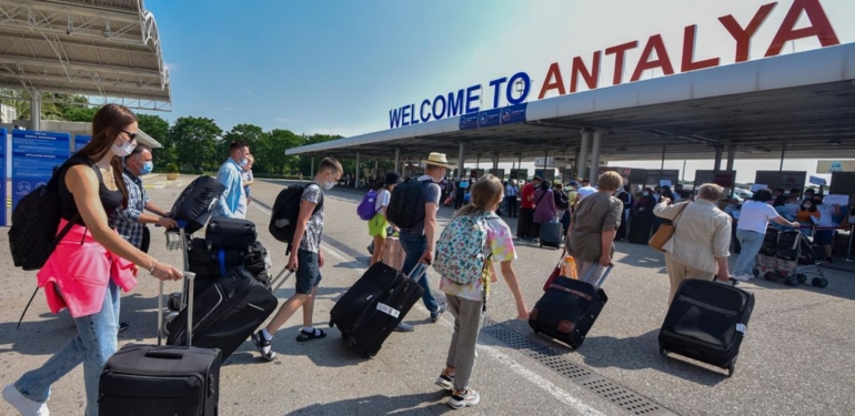 Antalya’da turizmde yıla rekorla başladı