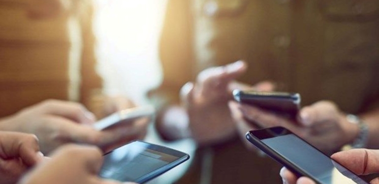 Cep telefonu ve tabletlerdeki ÖTV kalkacak mı? İddialar ardından açıklama geldi