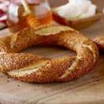 evde-simit-yapimi:-evde-simit-nasil-yapilir?-yapimi-kolay-en-guzel-evde-simit-tarifi-malzemeleri