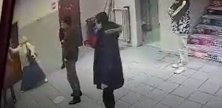 Bağcılar’da okulu karıştıran tokat