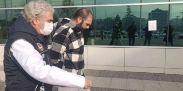 “dur”-ihtarina-uymayip-polisi-pesine-takti,-uyusturucuyla-yakalandi