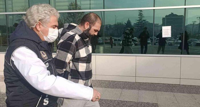 “Dur” ihtarına uymayıp polisi peşine taktı, uyuşturucuyla yakalandı