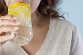 agziniza-bile-surmeyin!-icindeki-bakteriler-tuvaletten-cok-daha-fazla