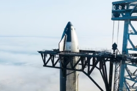 spacex,-dunyanin-en-guclu-roketinin-fotograflarini-paylasti:-firlatilmaya-hazir