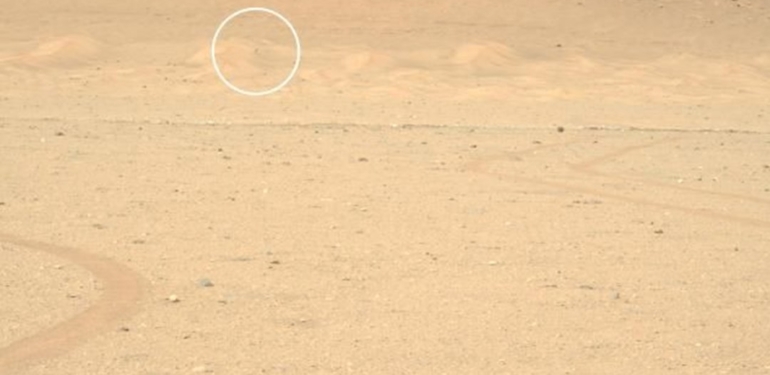 Mars’taki Perseverance, Ingenuity helikopterini fotoğrafladı